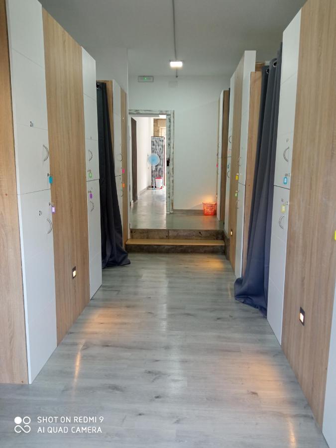 Albergue Alecer Caldas De Reis Exteriör bild