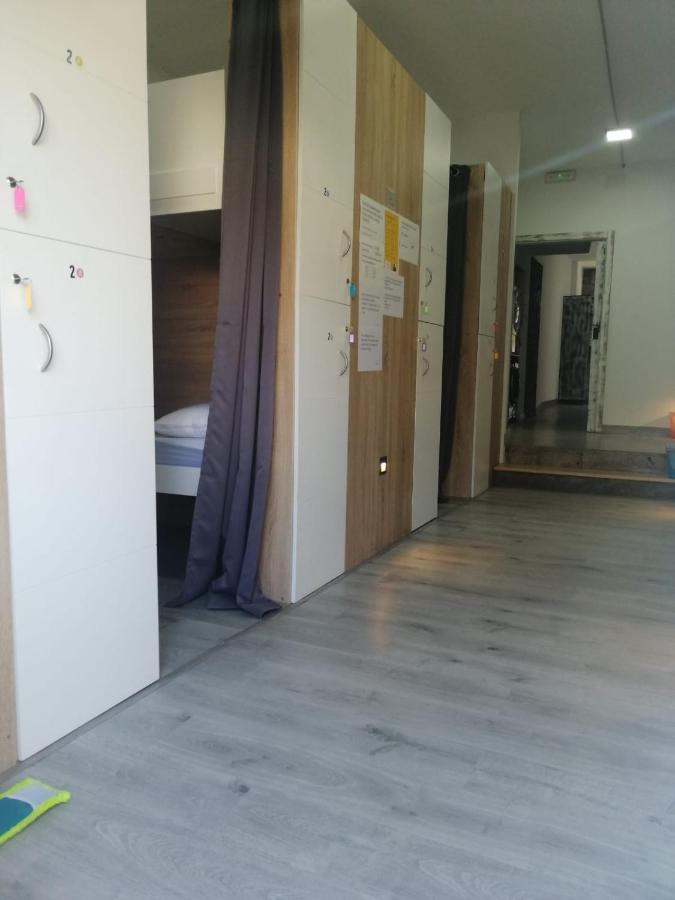 Albergue Alecer Caldas De Reis Exteriör bild
